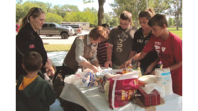 GB2012outing-lunch